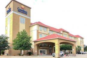 Отель Comfort Inn & Suites San Antonio Near Six Flags - University  Сан-Антонио